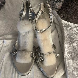 Tom Ford X Gucci mink silver high heels size 8.5 USED